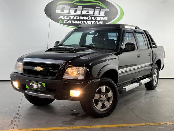 CHEVROLET S10 2.4 MPFI EXECUTIVE 4X2 CD 8V FLEX 4P MANUAL CHEVROLET S10 2.4 MPFI EXECUTIVE 4X2 CD 8V FLEX 4P MANUAL